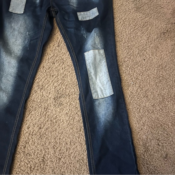 Patched Denim Jeans - Picture 4 of 7